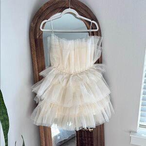 Elegant Cream Tulle mini Dress white / off white